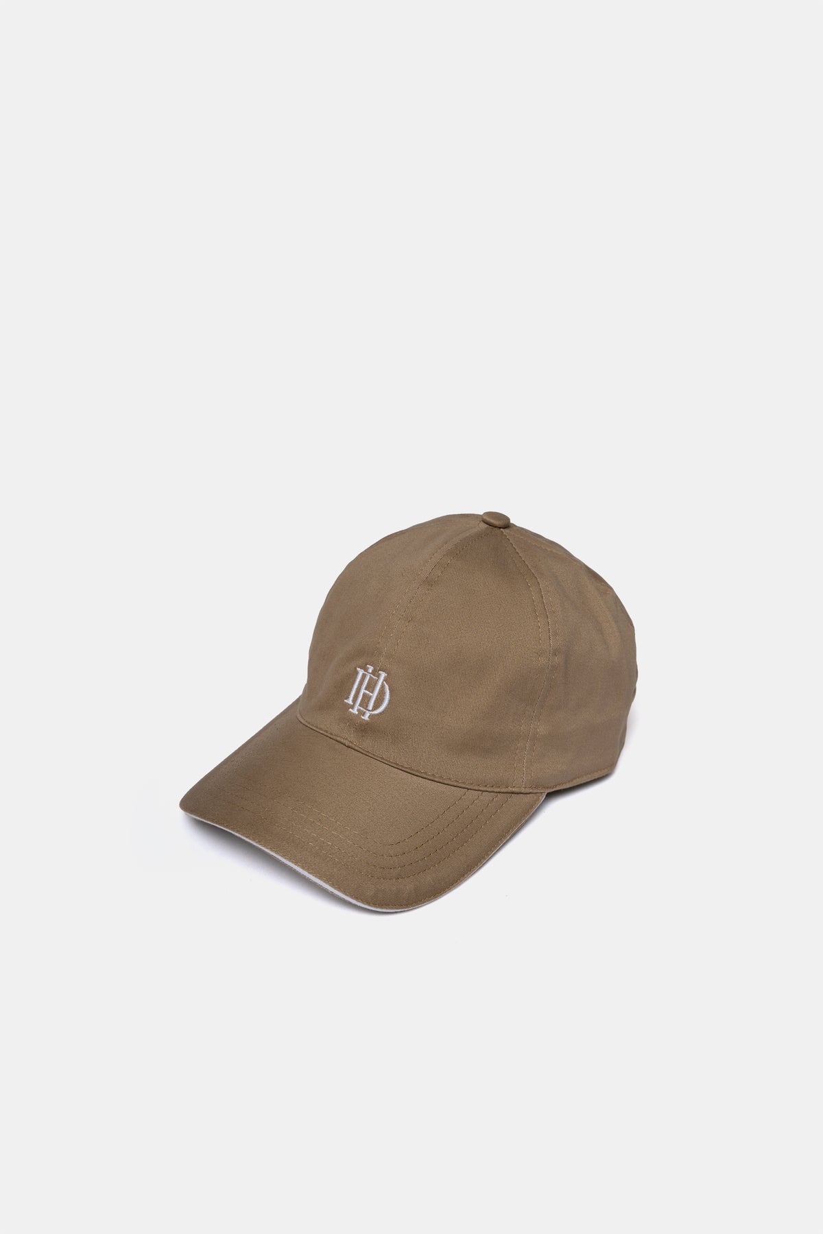 Cotton cap in camel, front view